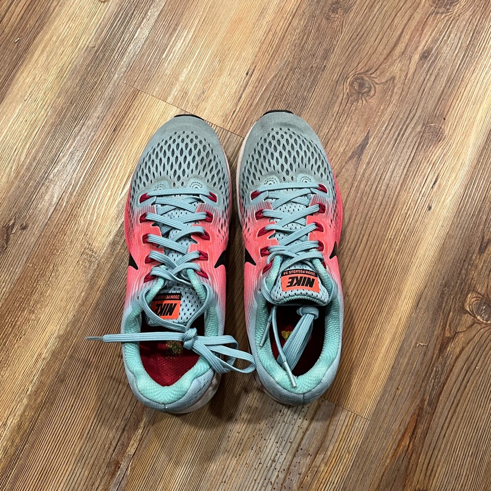 Nike Women's Zoom Pegasus 34